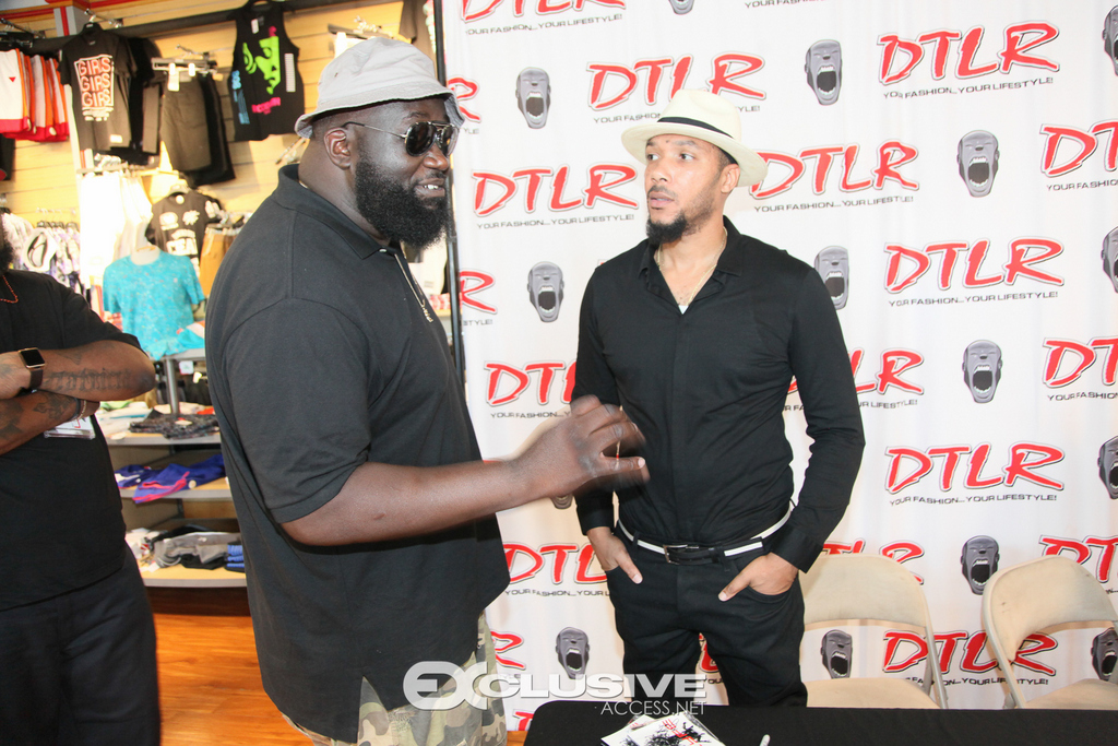 Lyfe Jennings at DTLR (103 of 157)