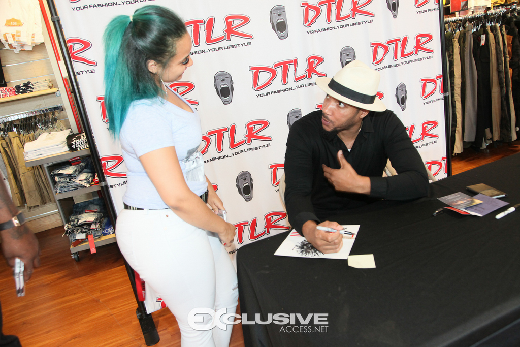 Lyfe Jennings at DTLR (93 of 157)