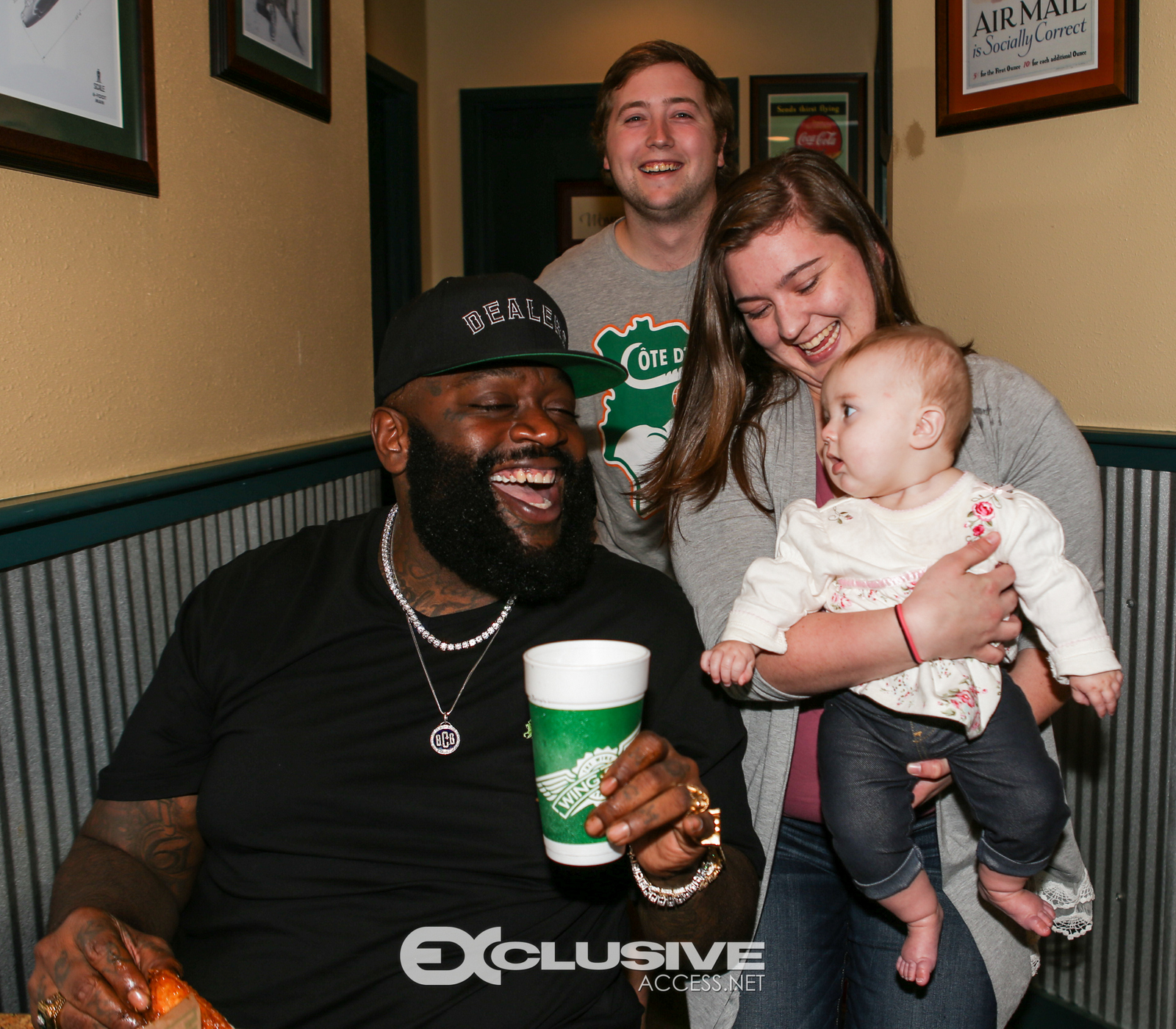 Rick Ross stops by his wingstop in Newnan