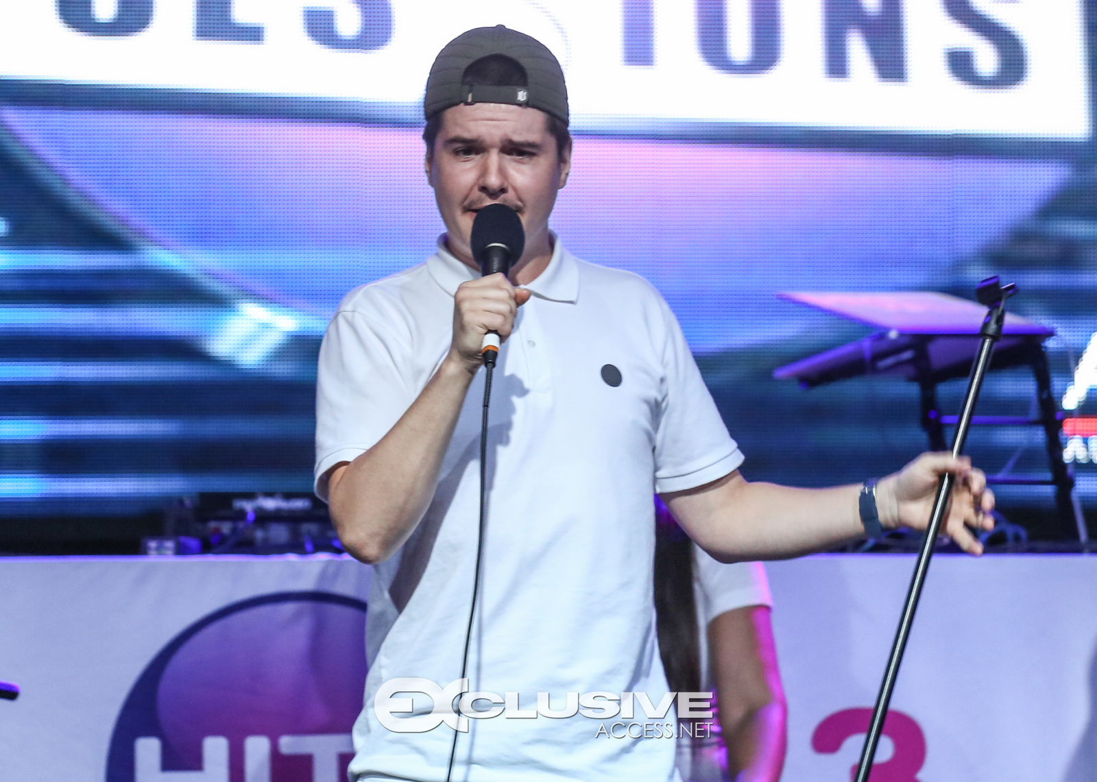 Hits 97 Hits Sessions presents Lukas Graham photos by Thaddaeus McAdams (33 of 61)