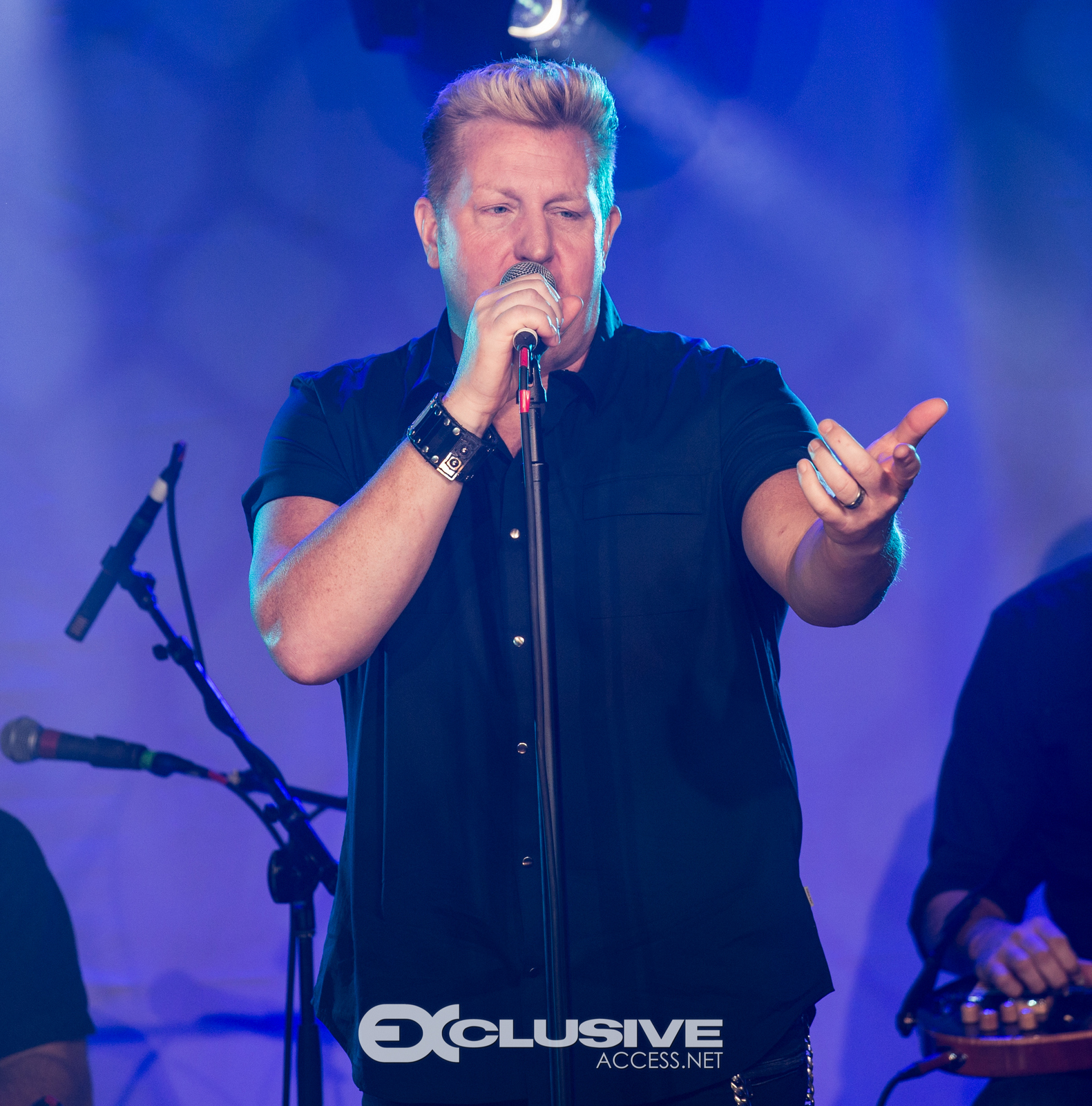 Rascal Flatts live at Tidal private pop up photos by Thaddaeus McAdams