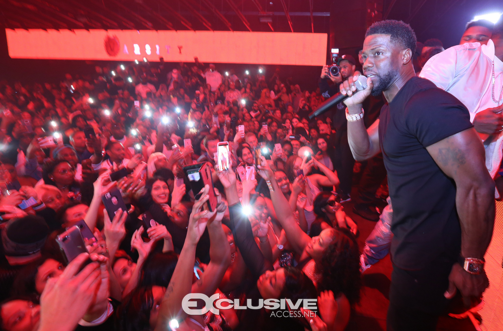 DIddy & Kevin Hart close out NBA All Star Weekend photos by Thaddaeus McAdams @KeepitExclusive on Instagram (23 of 69)