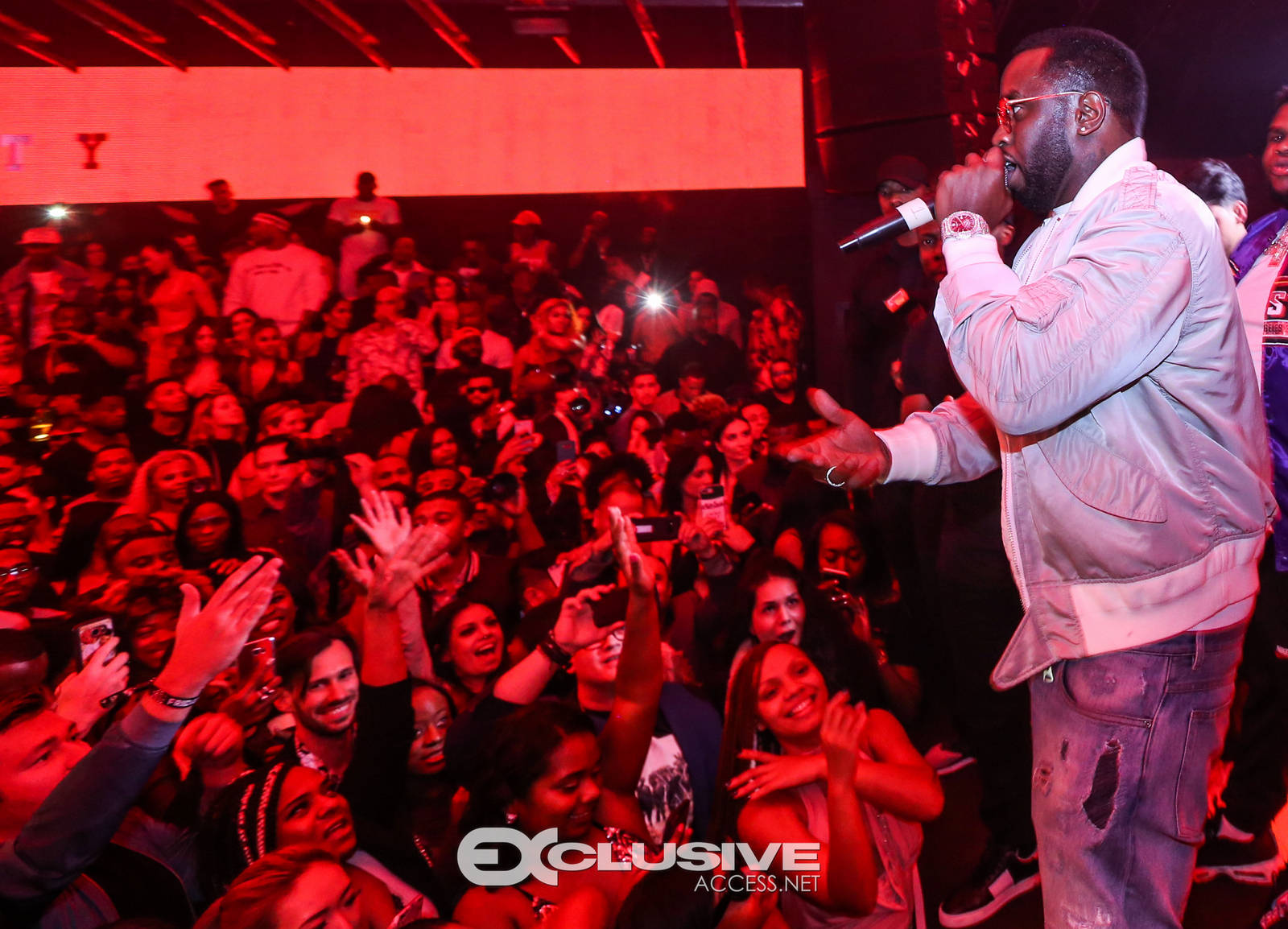 DIddy & Kevin Hart close out NBA All Star Weekend photos by Thaddaeus McAdams @KeepitExclusive on Instagram (32 of 69)