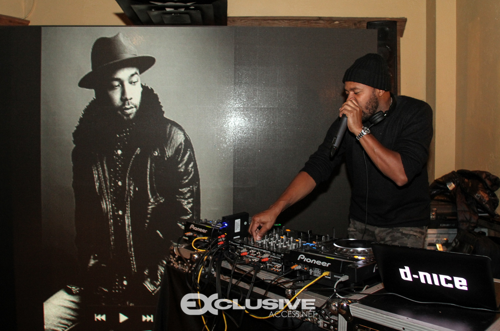 Seagrams Gin Presents DJ D-Nice2 (10 of 64)