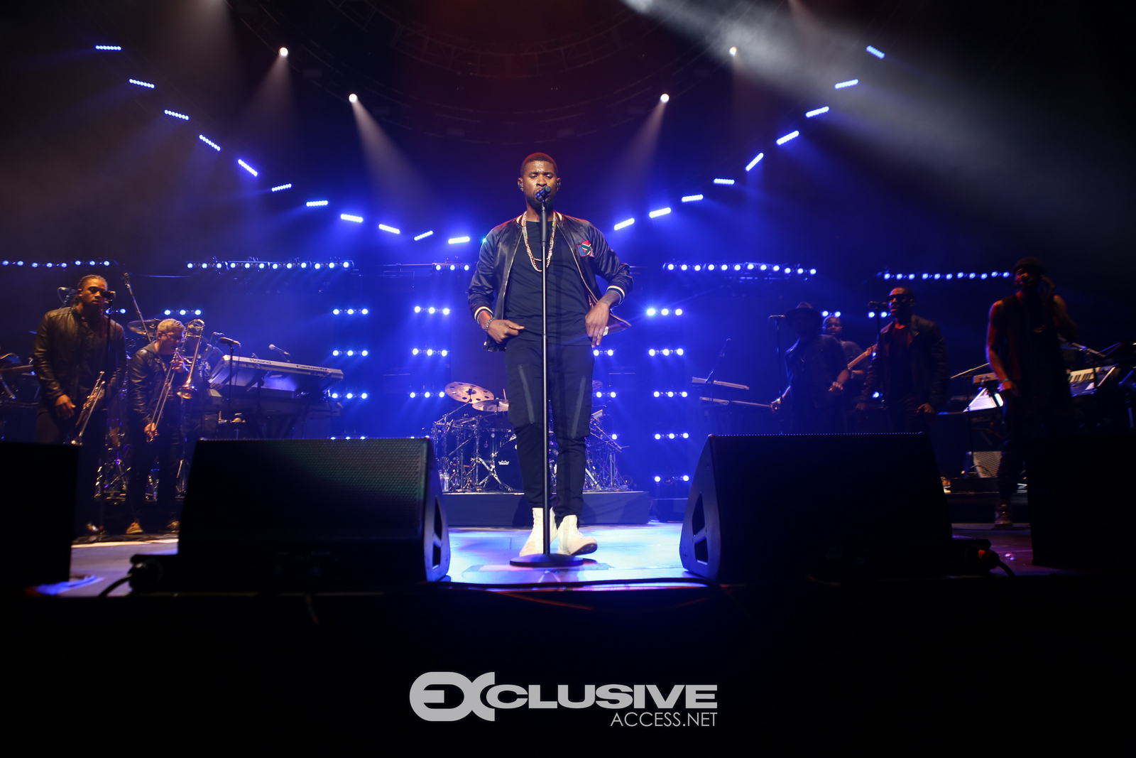 Usher live at The BET Experince by Thaddaeus McAdams