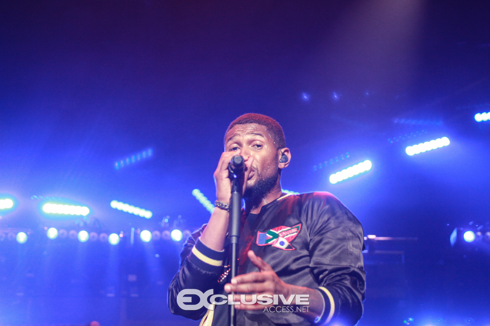 Usher live at The BET Experince by Thaddaeus McAdams