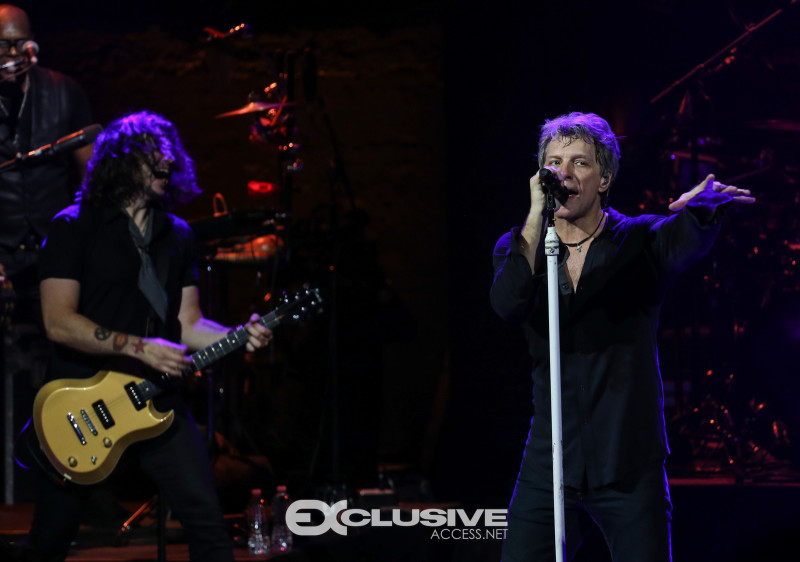 bonjovi-performs-this-house-is-not-for-sale-at-the-barrymore-theather-photos-by-thaddaeus-mcadams-52-of-112