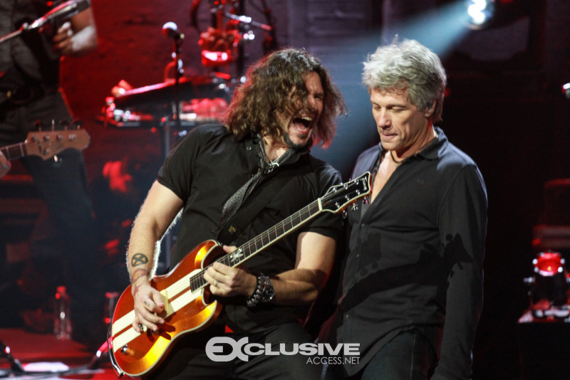 bonjovi-performs-this-house-is-not-for-sale-at-the-barrymore-theather-photos-by-thaddaeus-mcadams-88-of-112