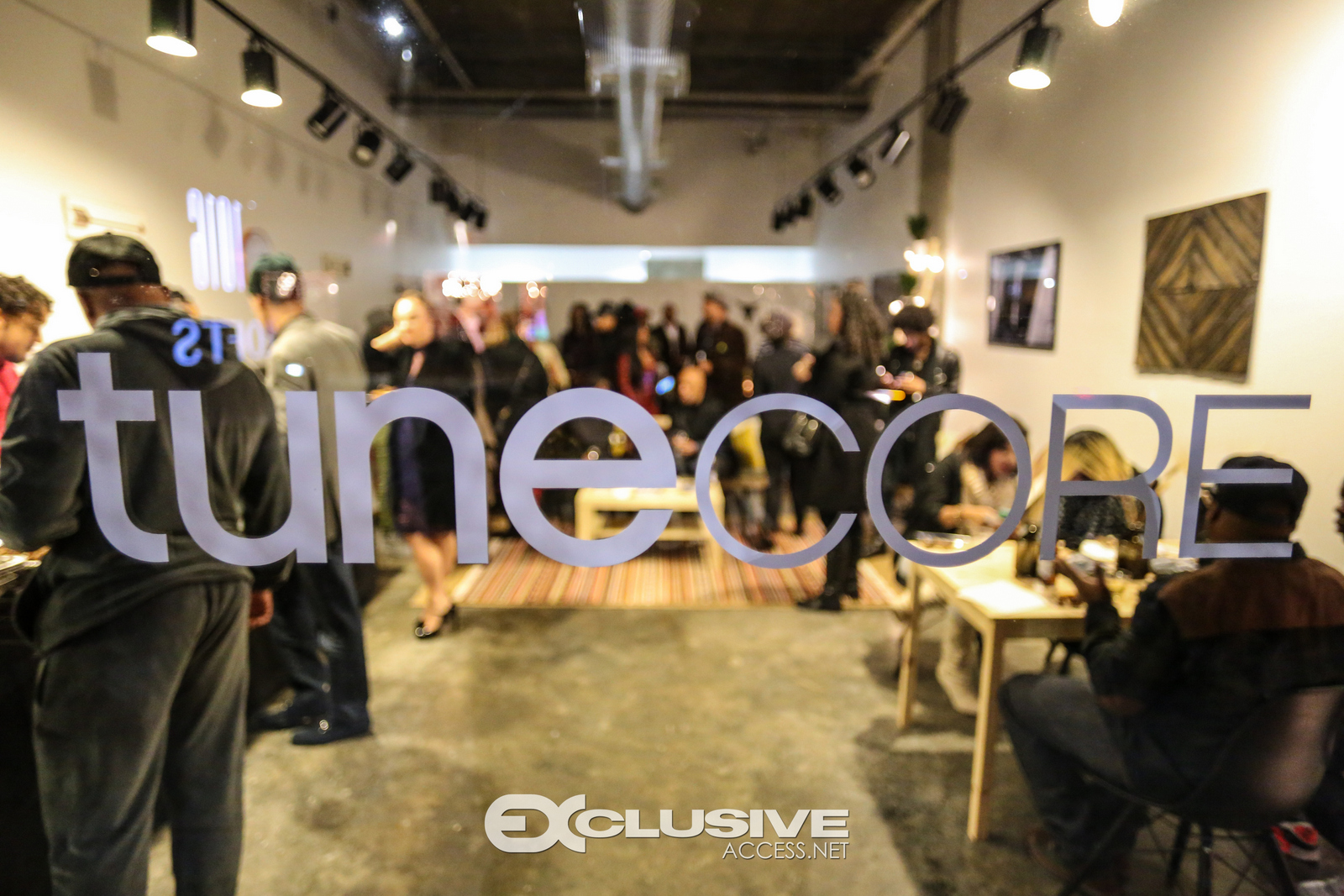 tunecore-holiday-party-74-of-108