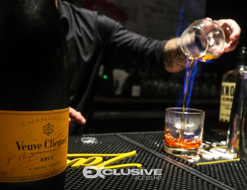 Thursday Champagne Party – Yelloween with Veuve Clicquot – West