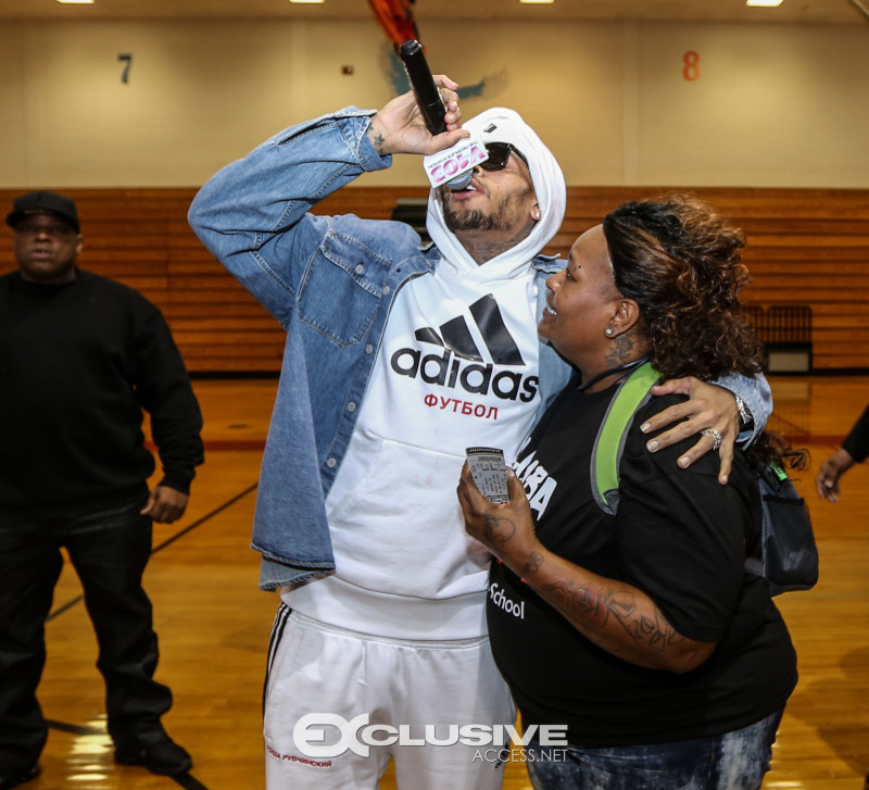 Chris Brown Surprises Columbia Middle School photos by Thaddaeus McAdams (10 of 34)