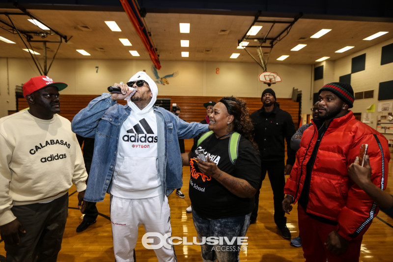 Chris Brown Surprises Columbia Middle School photos by Thaddaeus McAdams (13 of 34)