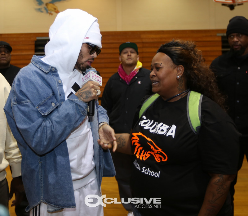 Chris Brown Surprises Columbia Middle School photos by Thaddaeus McAdams (18 of 34)