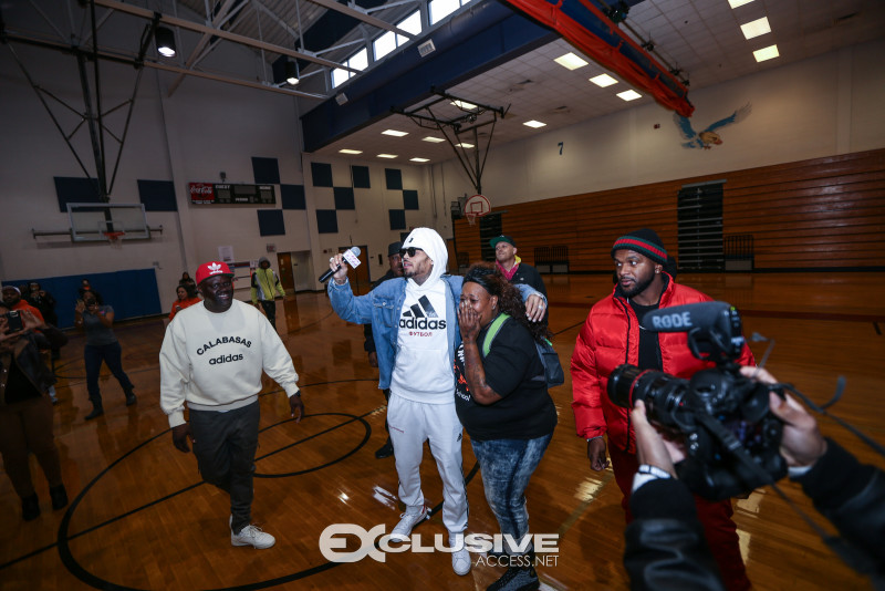 Chris Brown Surprises Columbia Middle School photos by Thaddaeus McAdams (7 of 34)