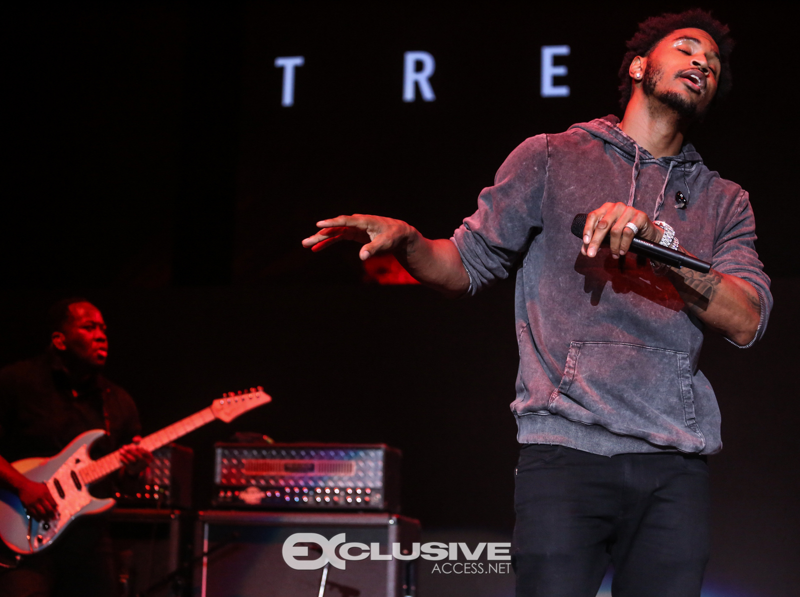 V-103 Winterfest Concert photos by Thaddaeus McAdams