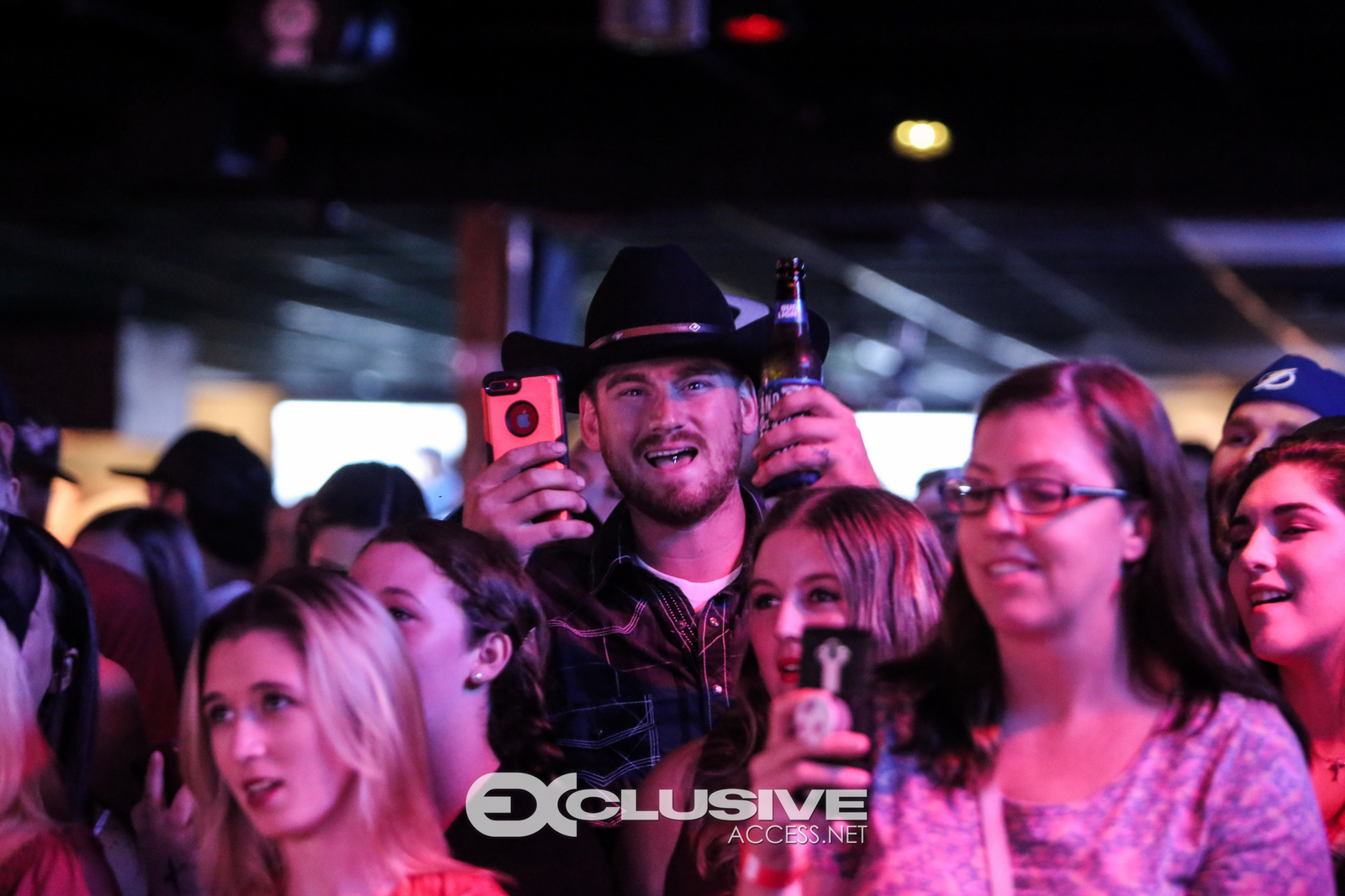 k 92.3 presents Granger Smith photos by Thaddaeus McAdams - www.ExclusiveAccess