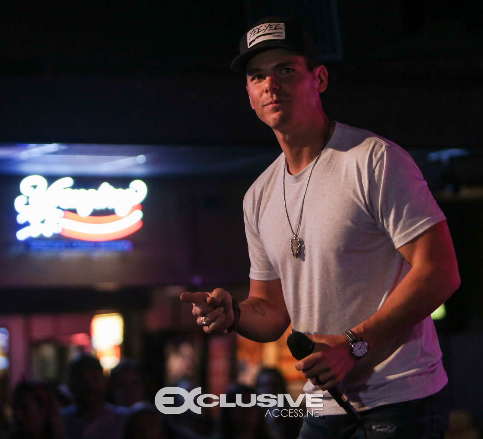 k 92.3 presents Granger Smith photos by Thaddaeus McAdams - www.ExclusiveAccess