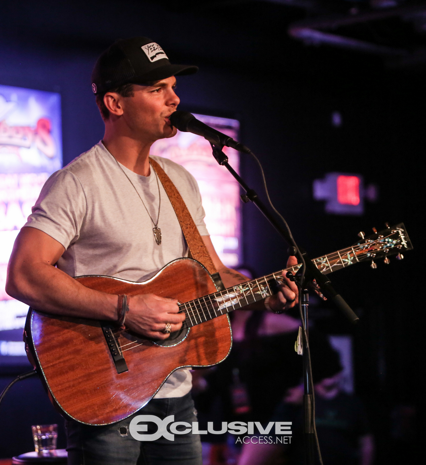 k 92.3 presents Granger Smith photos by Thaddaeus McAdams - www.ExclusiveAccess