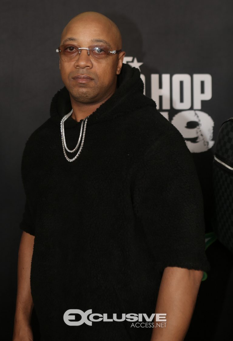 2019 BET Hip Hop Awards Green Carpet photos by Thaddaeus McAdams - ExclusiveAccess