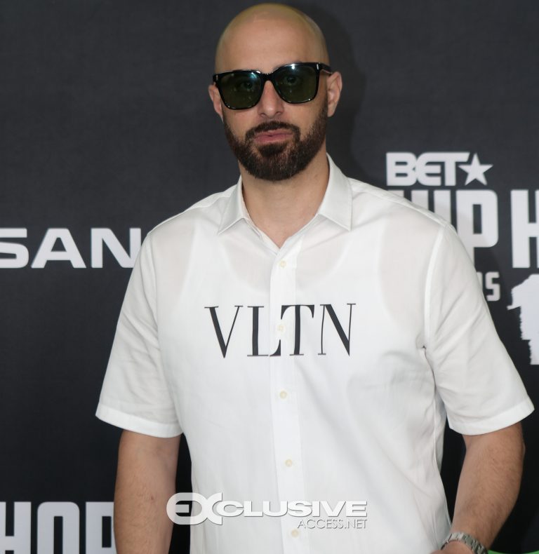 2019 BET Hip Hop Awards Green Carpet photos by Thaddaeus McAdams - ExclusiveAccess