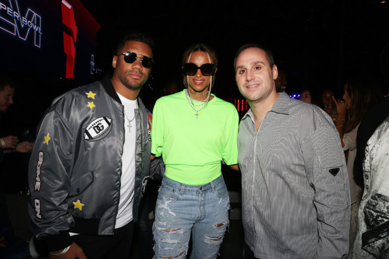 RUSSELL WILSON, CIARA & MICHAEL RUBIN - FANATICS 2022