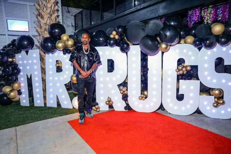 Mr Rugs All Black Affair -37