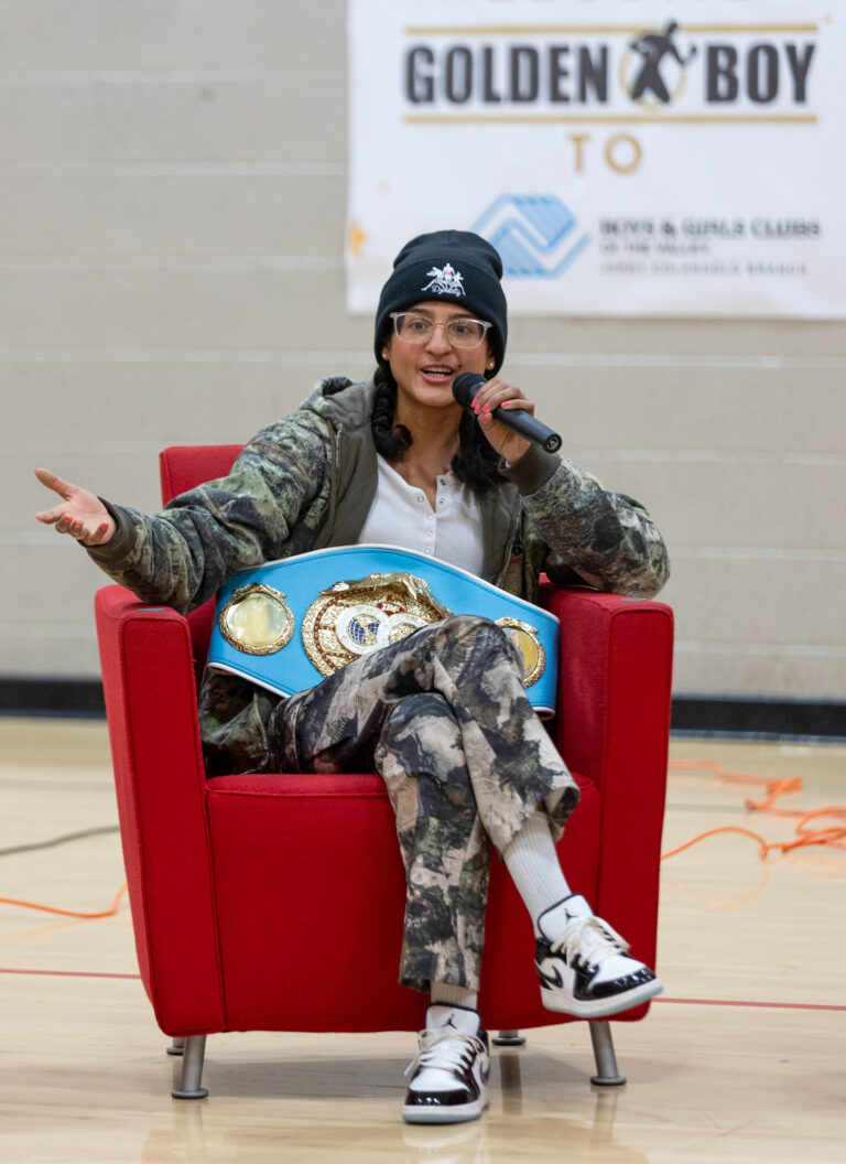 GOLDEN BOY  fighters visit The  BOYS AND GIRLS CLUB of Phoenix,