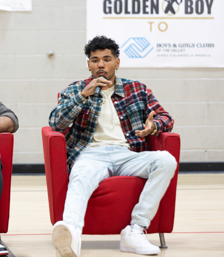 GOLDEN BOY  fighters visit The  BOYS AND GIRLS CLUB of Phoenix,