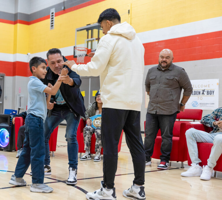 GOLDEN BOY  fighters visit The  BOYS AND GIRLS CLUB of Phoenix,