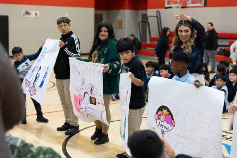 GOLDEN BOY  fighters visit The  BOYS AND GIRLS CLUB of Phoenix,