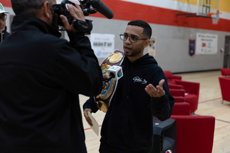 GOLDEN BOY  fighters visit The  BOYS AND GIRLS CLUB of Phoenix,