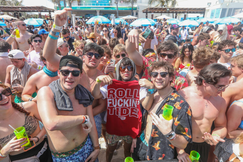 Two Friends live from Spring Break at Mandala Beach by Student City. (photos by Thaddaeus McAdams _ Exclusive-007