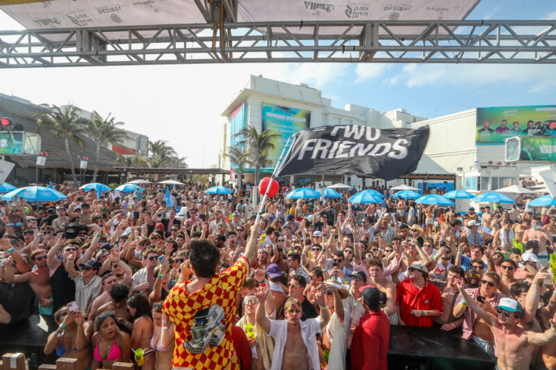 Two Friends live from Spring Break at Mandala Beach by Student City. (photos by Thaddaeus McAdams _ Exclusive-139