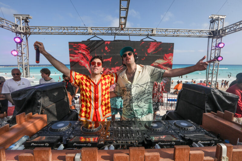 Two Friends live from Spring Break at Mandala Beach by Student City. (photos by Thaddaeus McAdams _ Exclusive-145