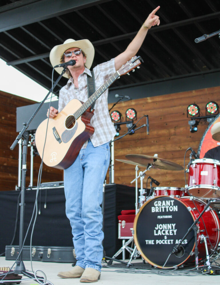 Dustin Lynch and Friends Live from Shady Gators ( Photos by Cayla Henson _ ExclusiveAccess