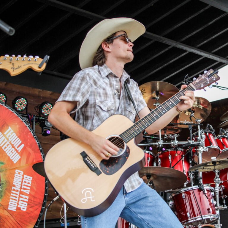 Dustin Lynch and Friends Live from Shady Gators ( Photos by Cayla Henson _ ExclusiveAccess