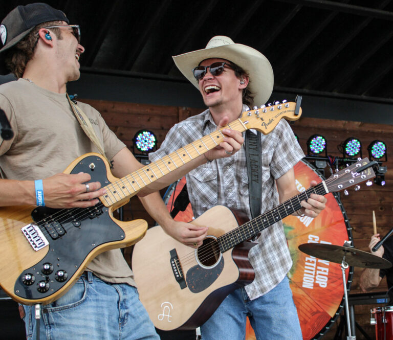 Dustin Lynch and Friends Live from Shady Gators ( Photos by Cayla Henson _ ExclusiveAccess