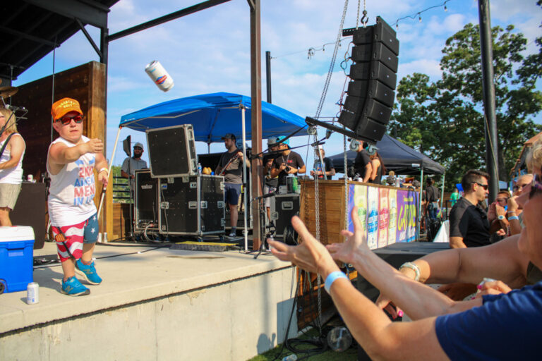 Dustin Lynch and Friends Live from Shady Gators