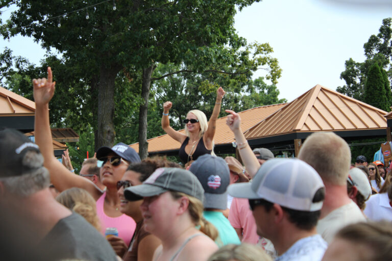 Dustin Lynch and Friends Live from Shady Gators