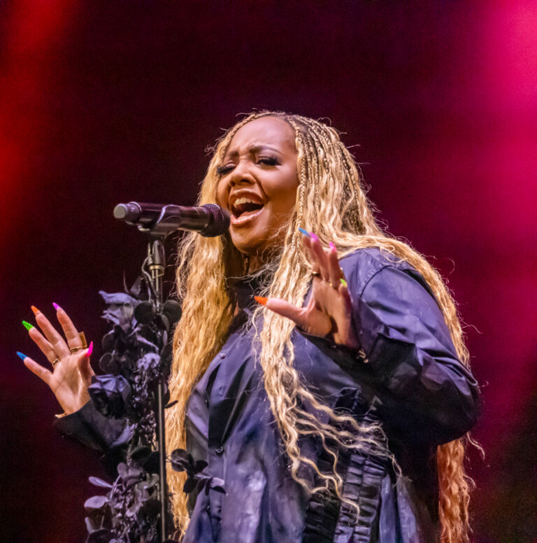 LalahHathaway_jazz_9-12-24-57